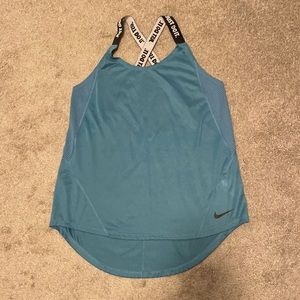 Nike dry fit workout top